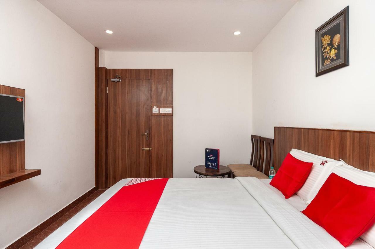 Oyo 29859 Rds Guest House Ambur Экстерьер фото