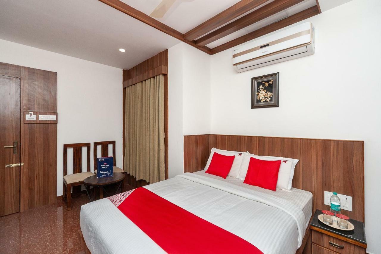Oyo 29859 Rds Guest House Ambur Экстерьер фото